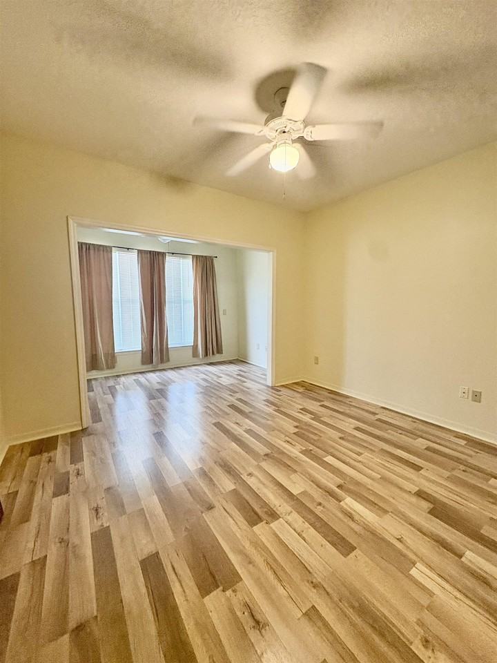 25113 Harbour Vista Cir - Photo 7 of 13