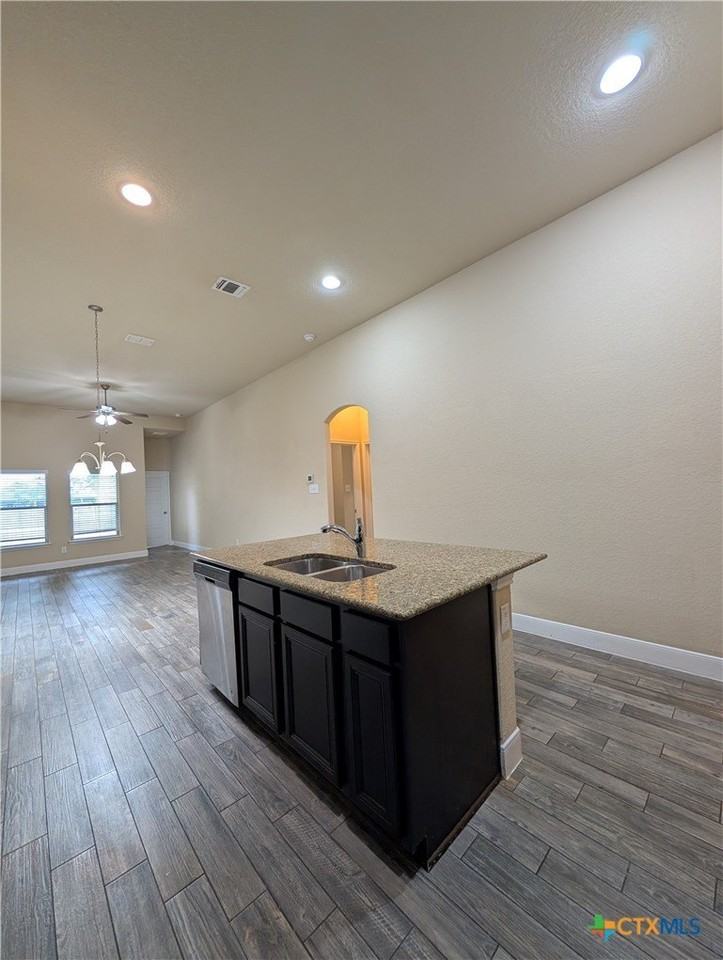 1227 Old Fm 306 - Photo 6 of 25