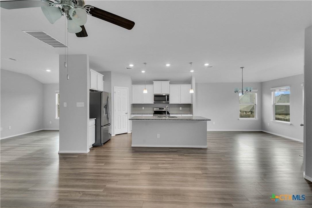 1303 Prospector Trl - Photo 5 of 31