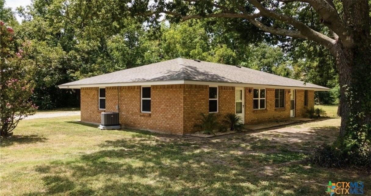 2109 W Avenue B #A - Photo 3 of 11