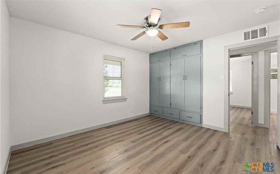2109 W Avenue B #A - Photo 5 of 11