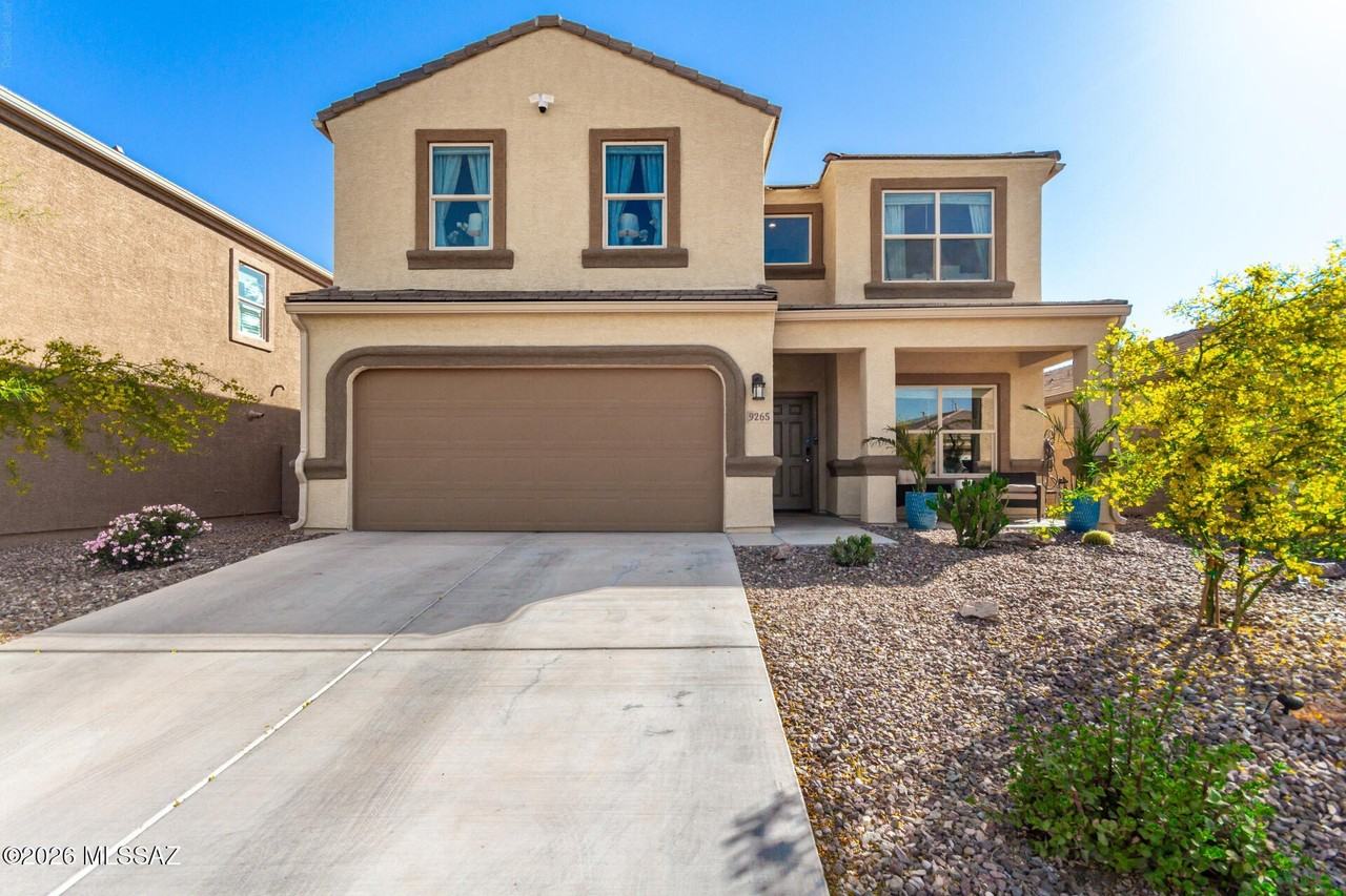 9265 W Tenaza Ln - Photo 5 of 45