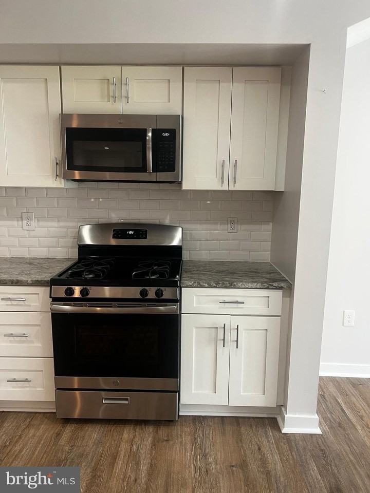 1516 Marion Barry Ave Se #301 - Photo 7 of 19