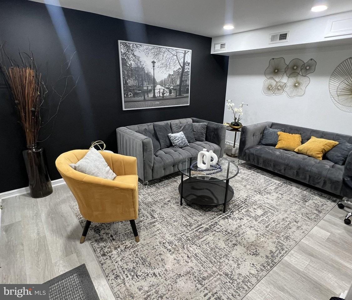 1413 Shepherd St Nw - Photo 3 of 12