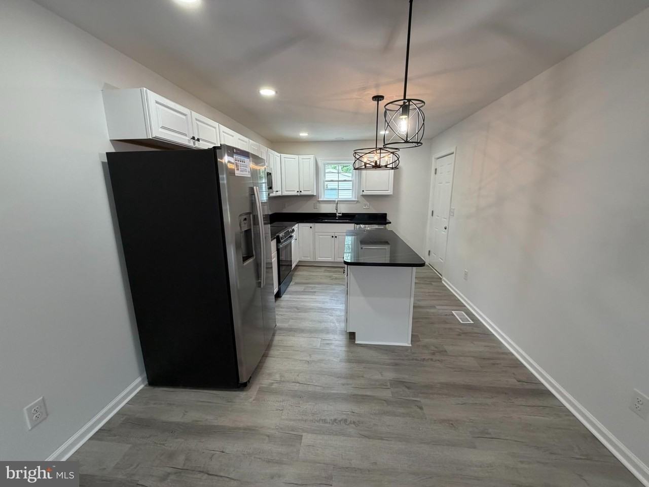 461 Millchop Ln - Photo 4 of 19