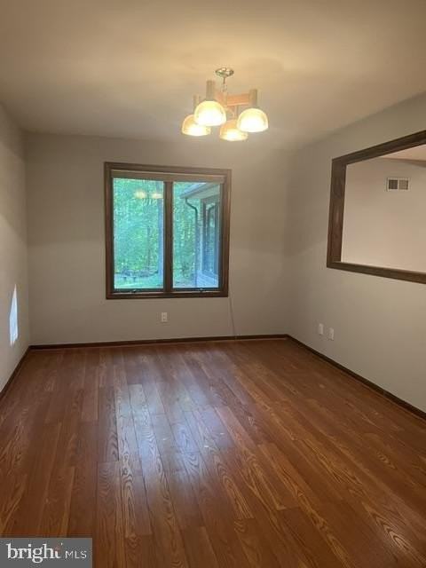 1007 Lee Jackson Dr - Photo 5 of 27