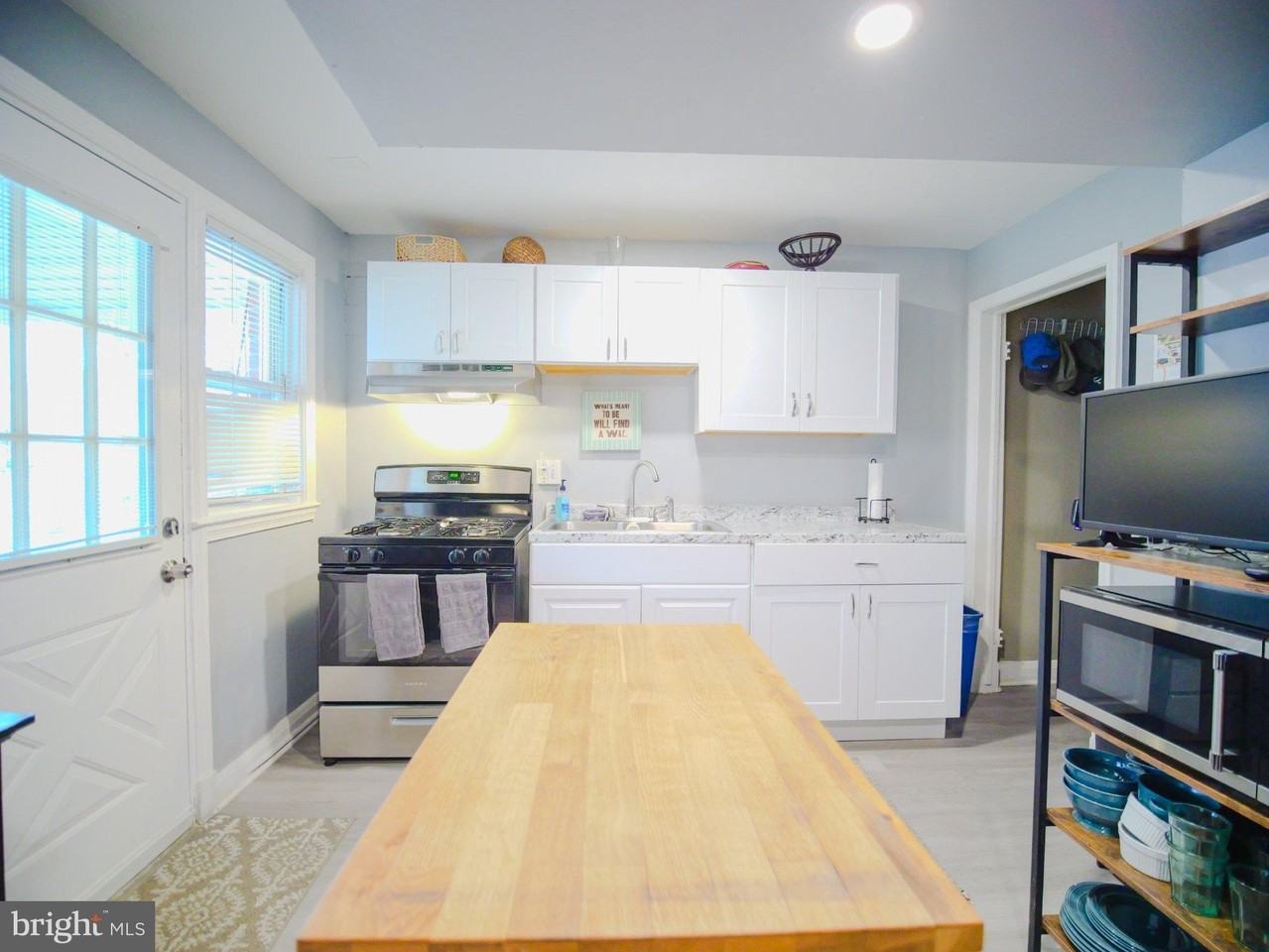 4011 Balfern Ave - Photo 4 of 18
