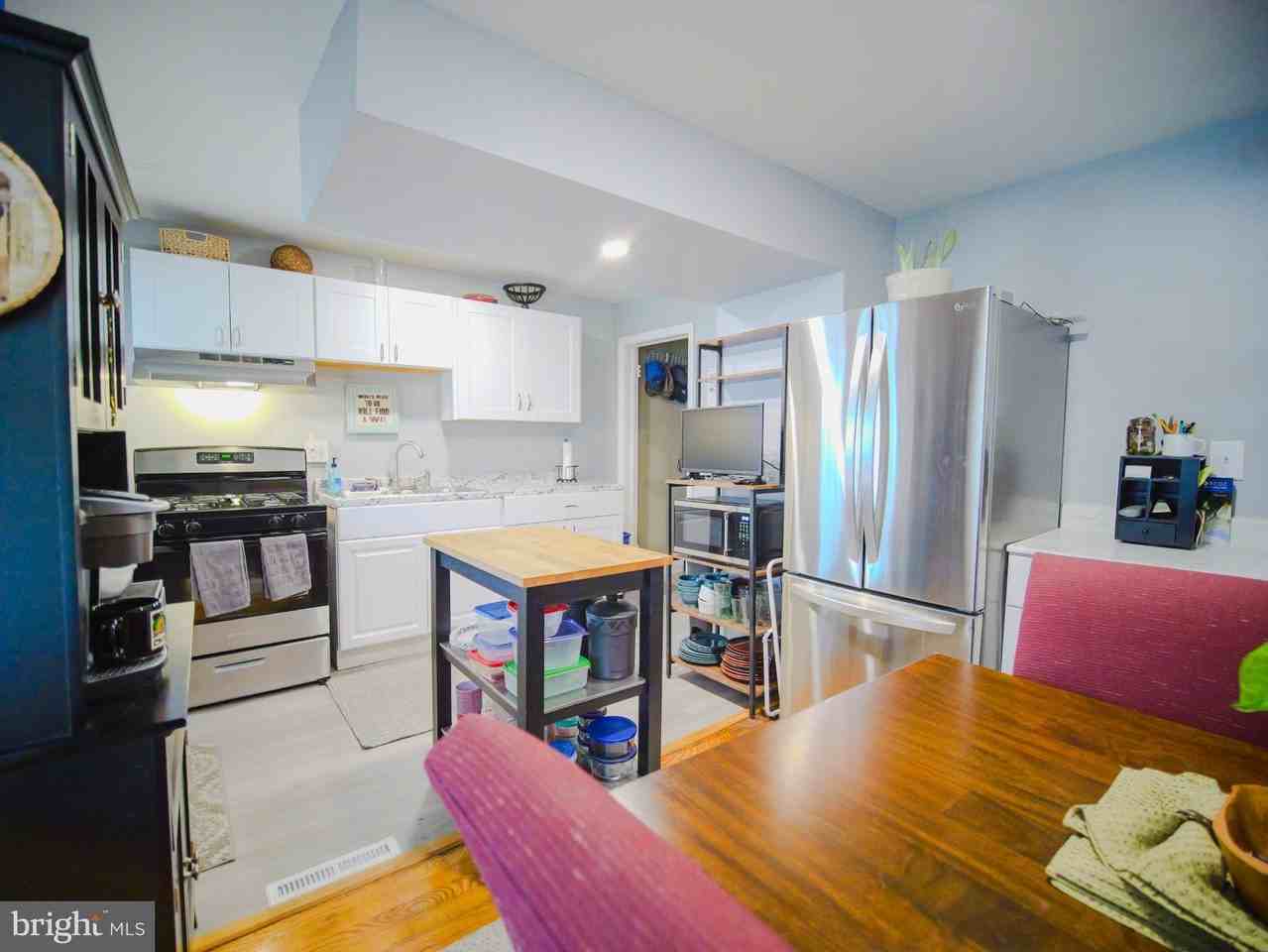 4011 Balfern Ave - Photo 6 of 18