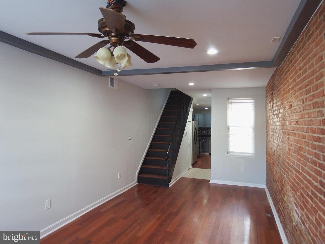 924 S Robinson St - Photo 4 of 20
