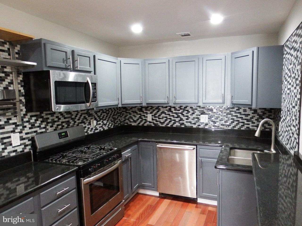 924 S Robinson St - Photo 6 of 20