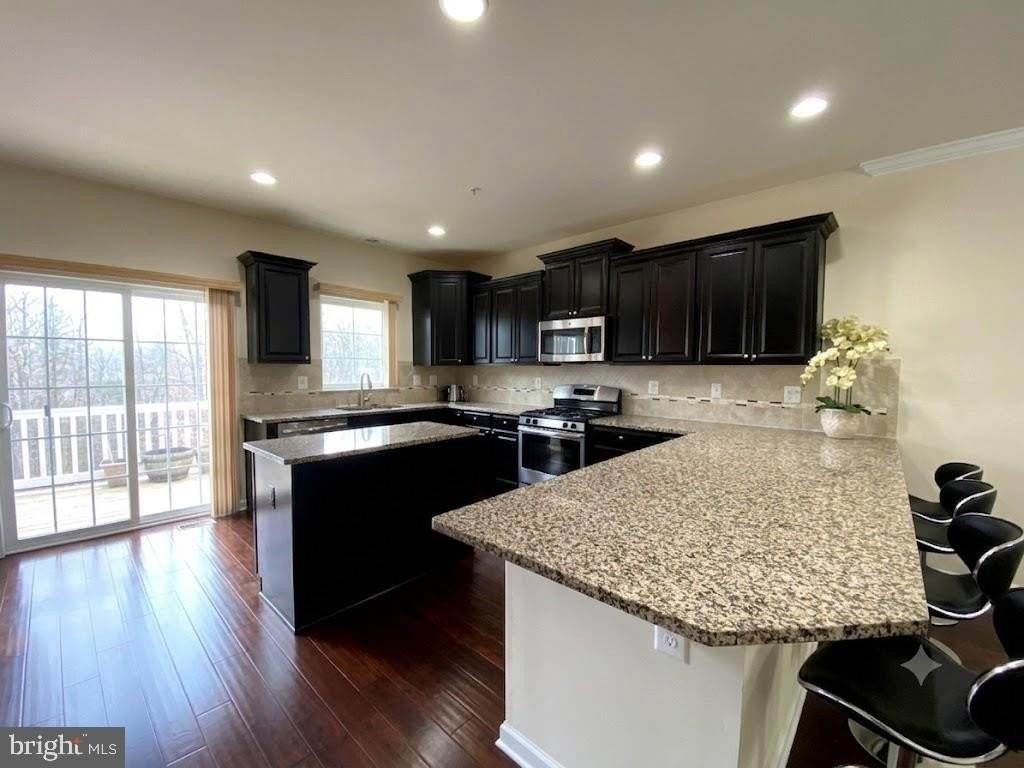 7014 Foxton Way - Photo 2 of 29