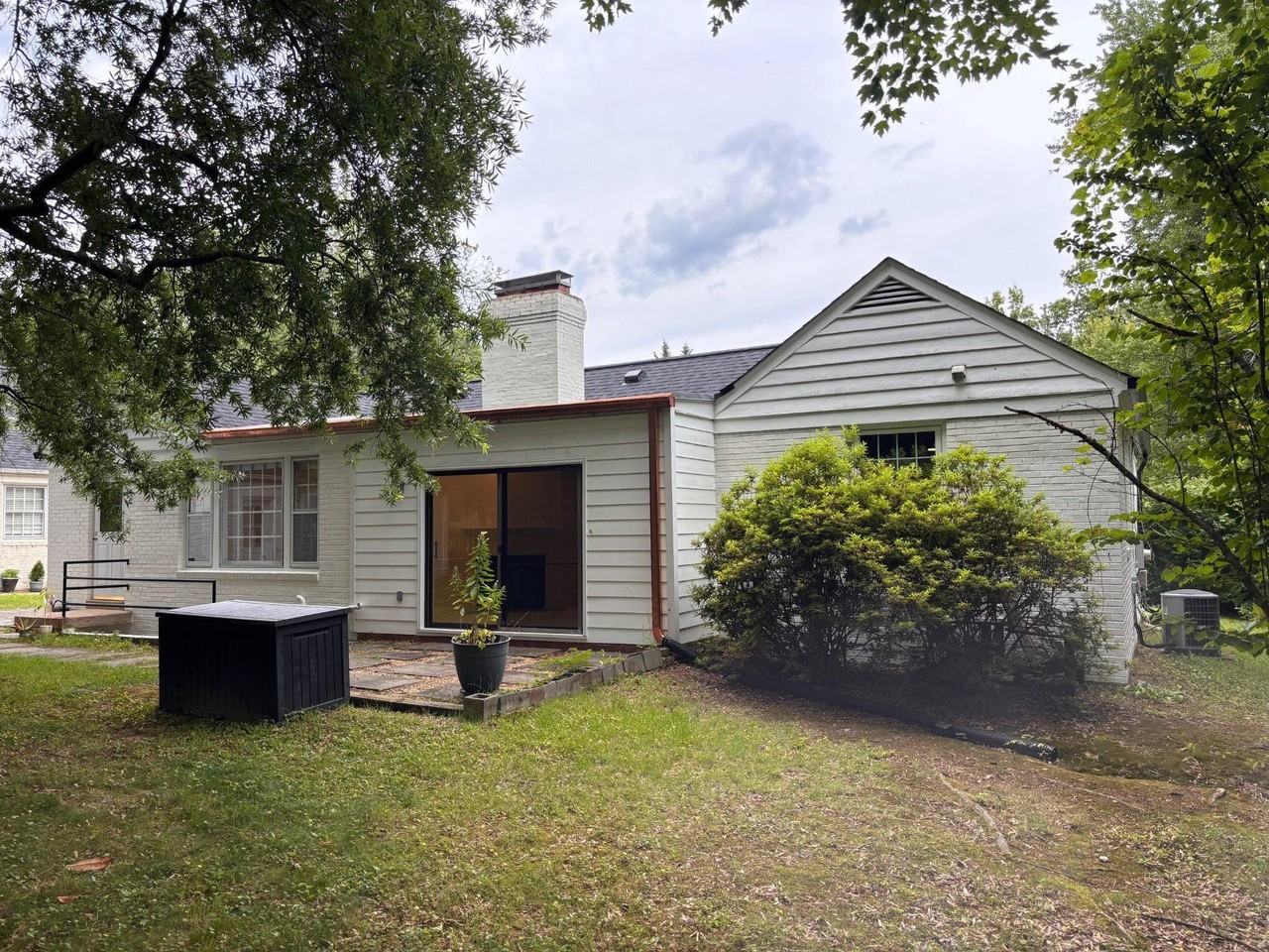 5602 Pollard Rd - Photo 2 of 31