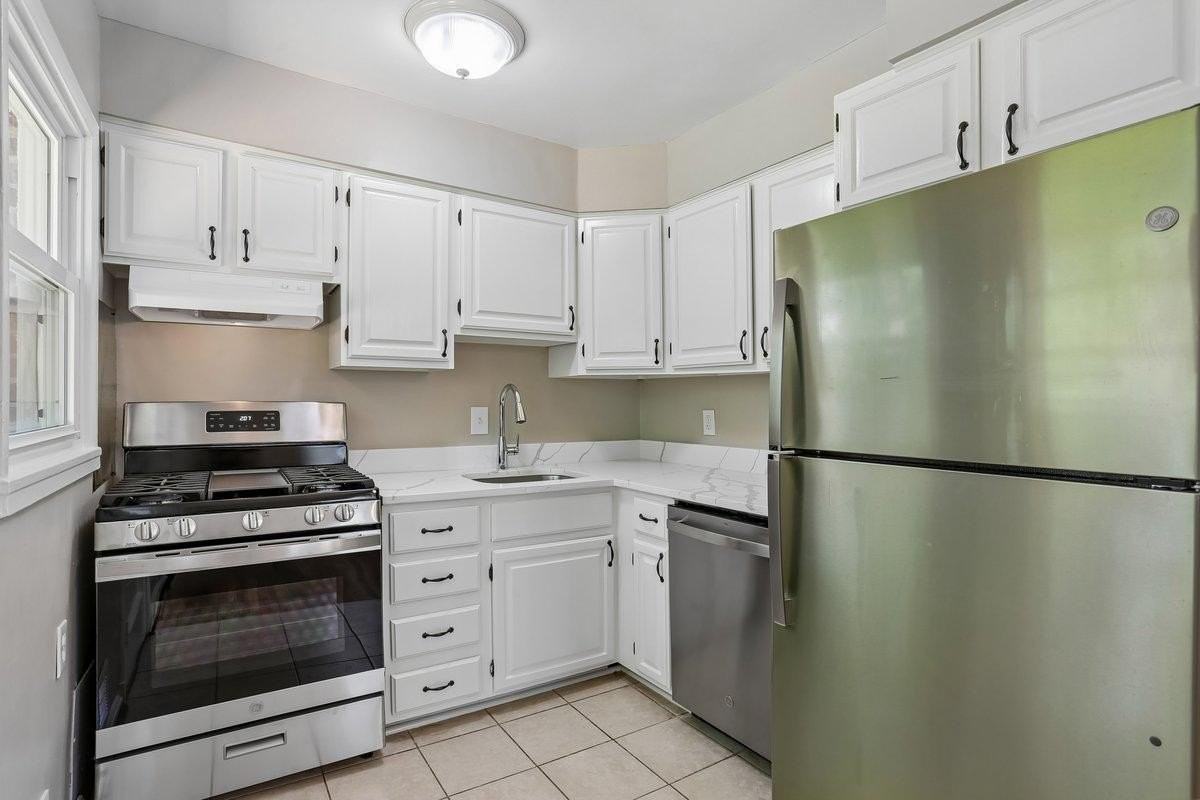 11105 Stillwater Ave - Photo 6 of 26