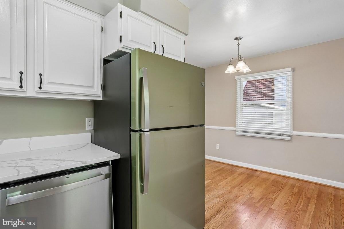 11105 Stillwater Ave - Photo 7 of 26