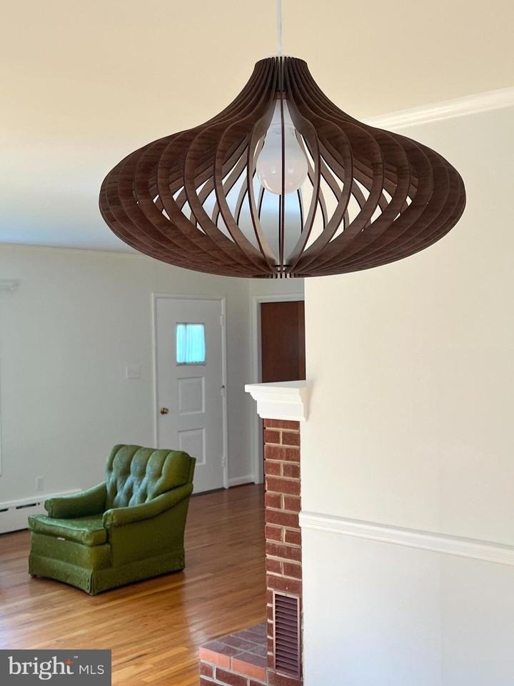 12405 Shafer Ln - Photo 6 of 50