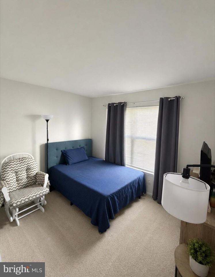 19 Adams Ave - Photo 6 of 9