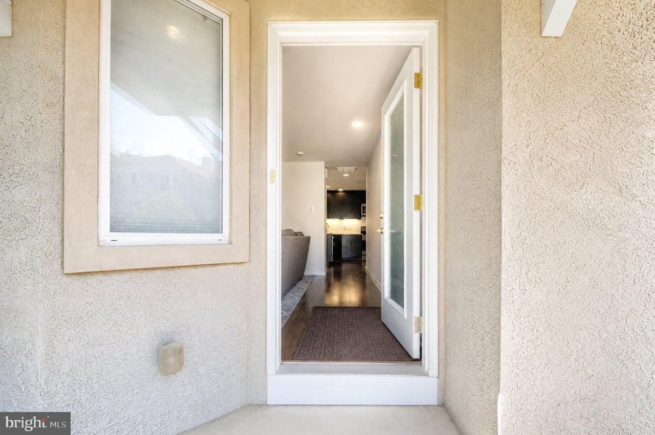 4 Regency Ct - Photo 7 of 50