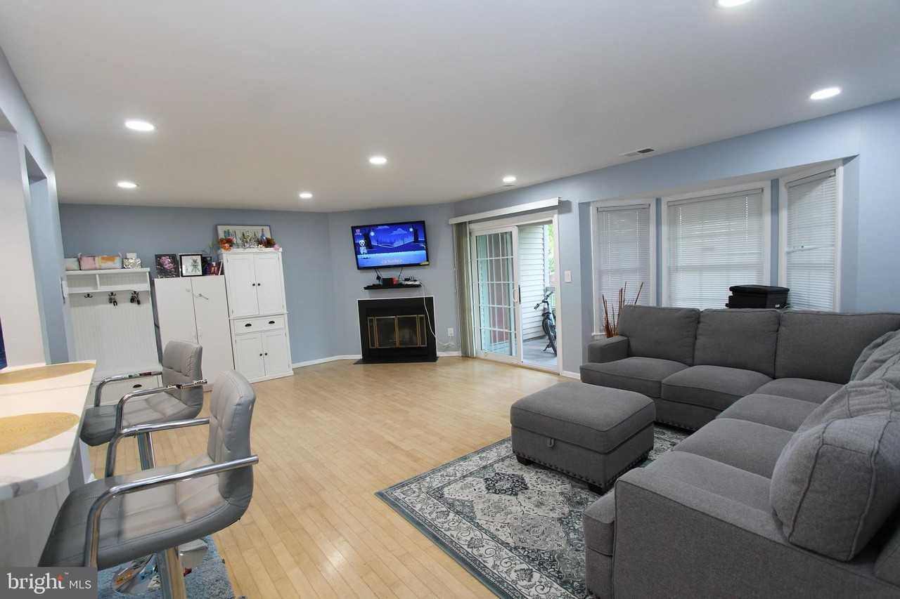 119 Acadia Ct #3 - Photo 4 of 24