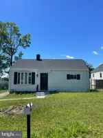 featured image of 2715 Crest Ave