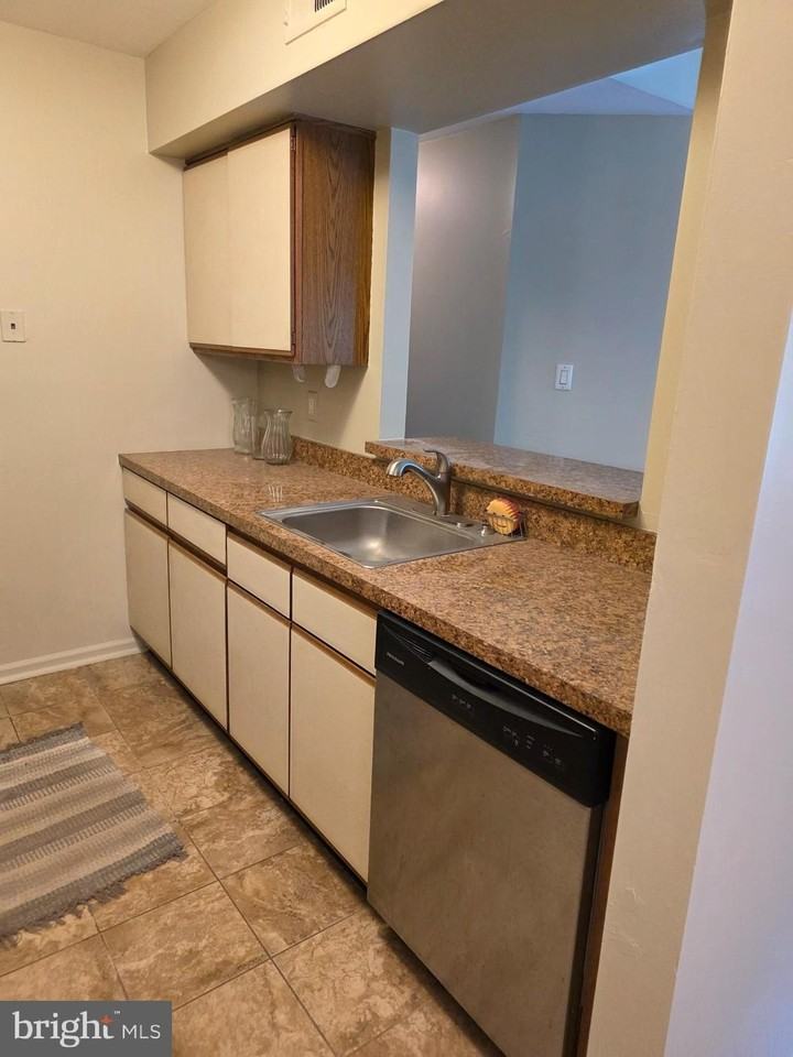 3503 Bennett Pl #2 - Photo 5 of 12
