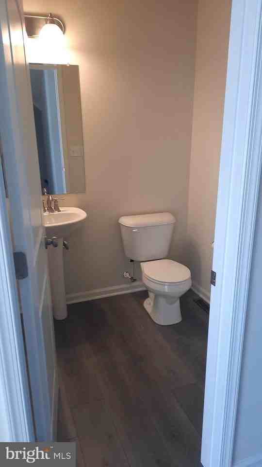 921 Admirals Quay Dr - Photo 7 of 14