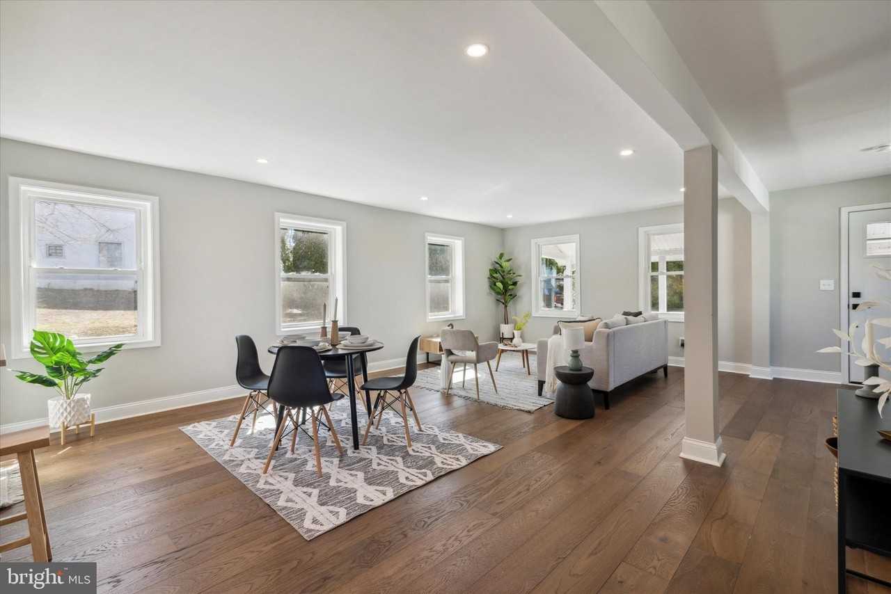 933 Henry Ave - Photo 6 of 47