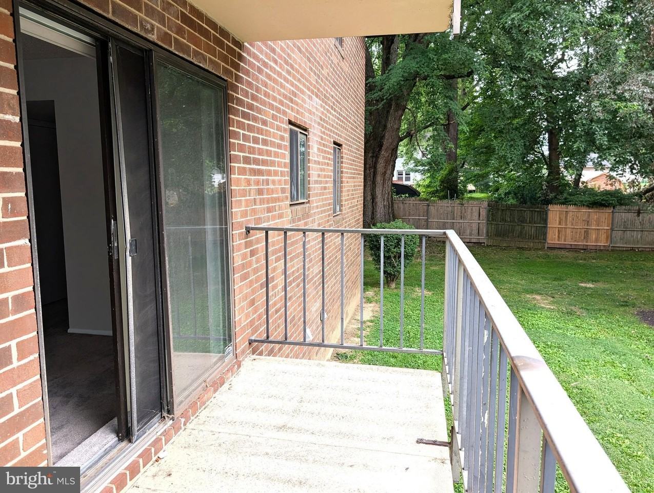 822-A Putnam Blvd - Photo 2 of 19