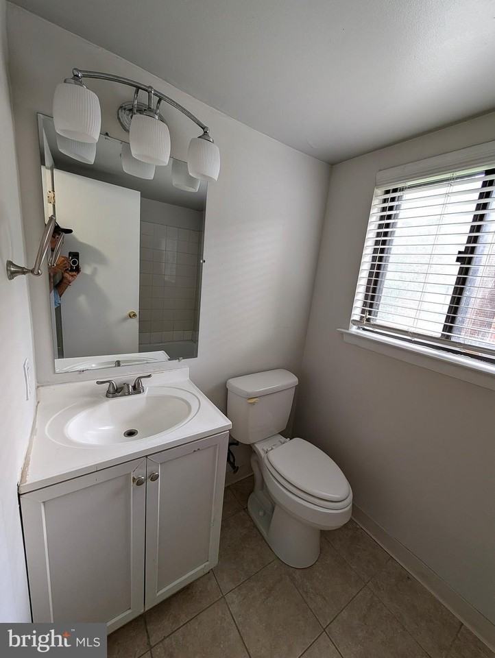822-A Putnam Blvd - Photo 4 of 19