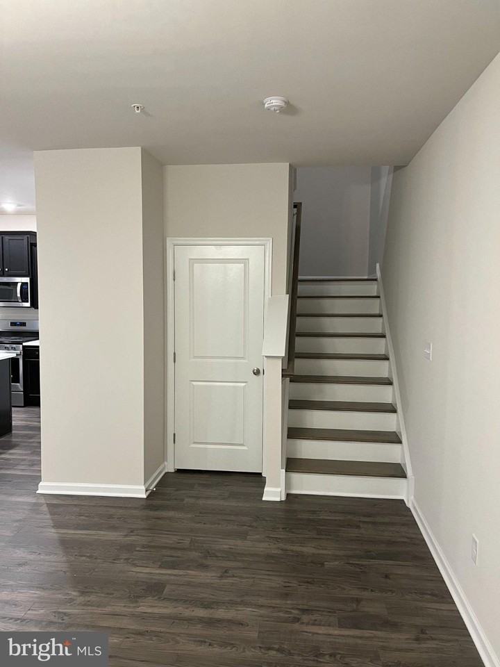 8 Egret Way - Photo 6 of 10