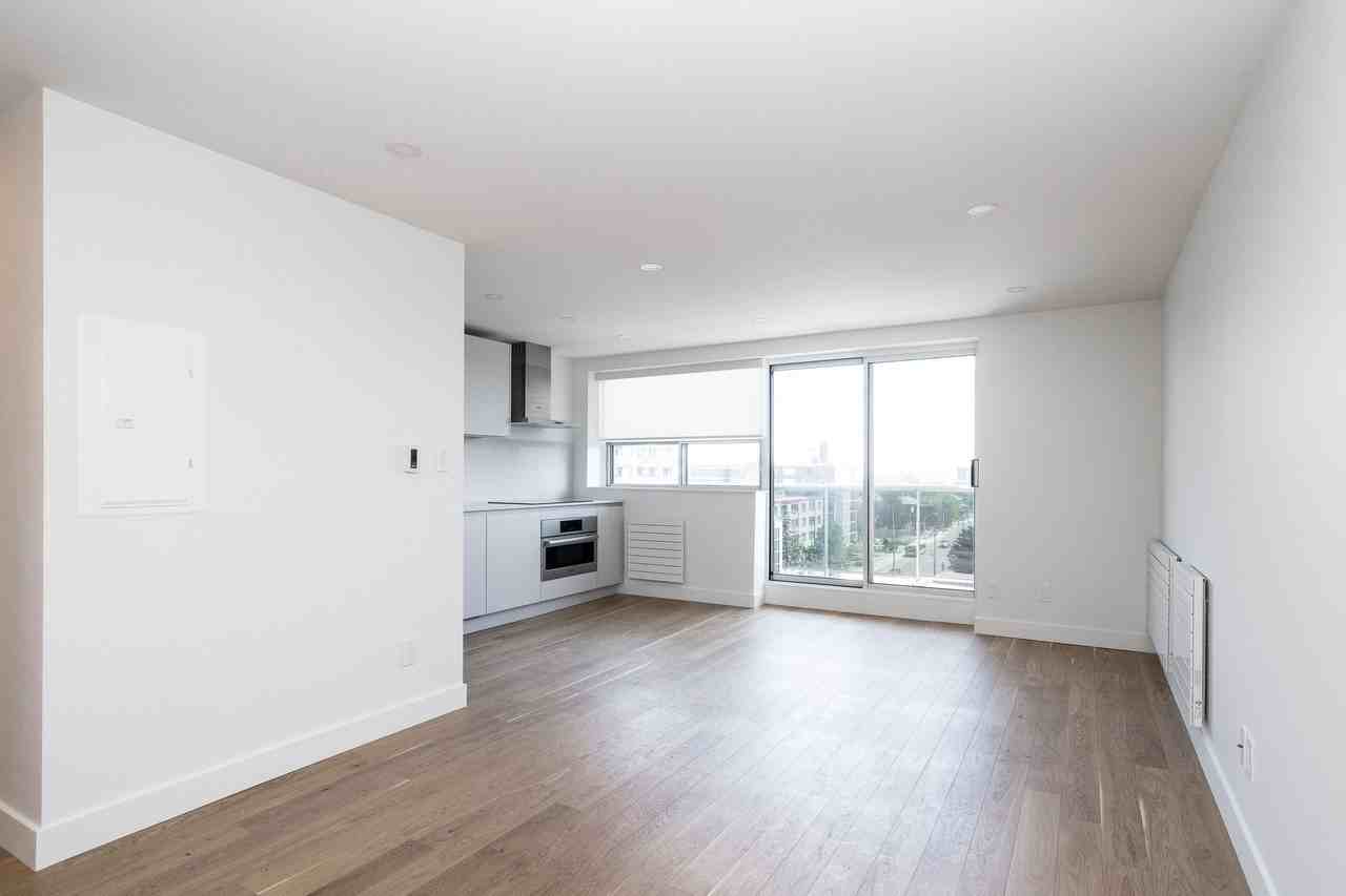 365 Eglinton Avenue East - Photo 4 of 12