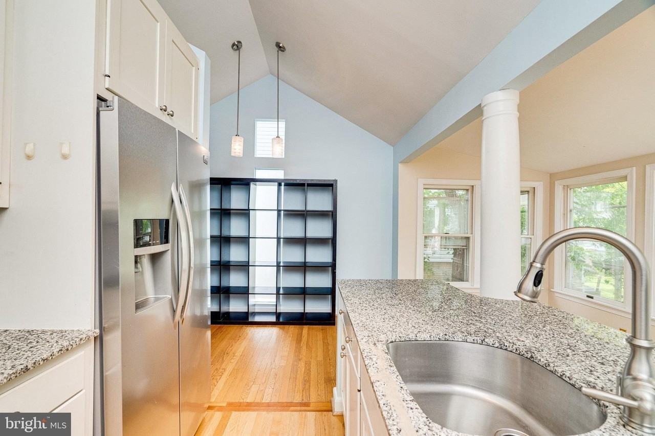 3520 14th St N - Photo 5 of 50