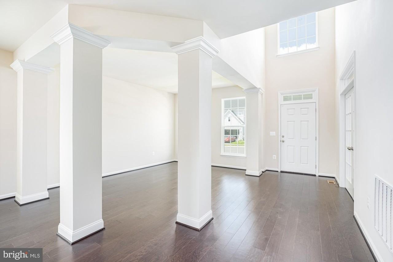 298 Norland Knoll Dr - Photo 3 of 44