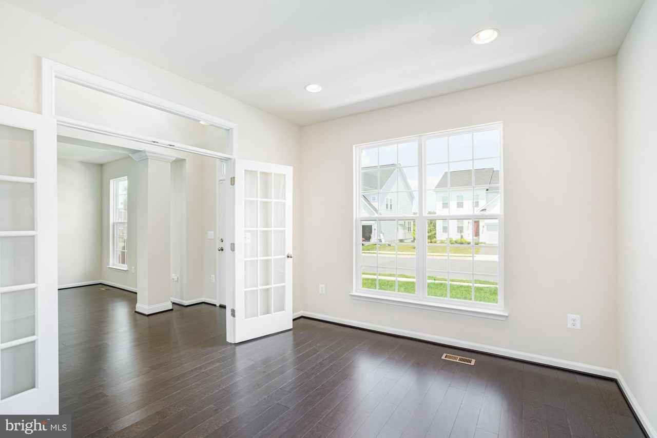 298 Norland Knoll Dr - Photo 3 of 36
