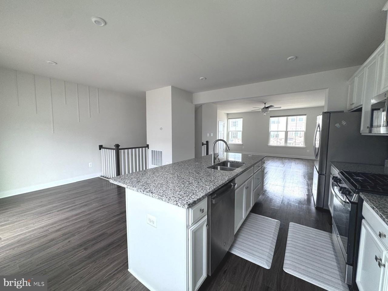 118 Twinleaf Way - Photo 4 of 50