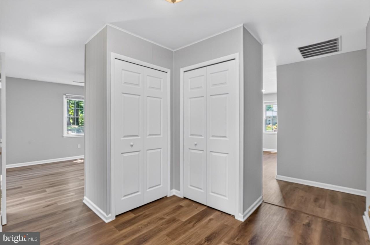 4202 Marble Ln - Photo 2 of 27