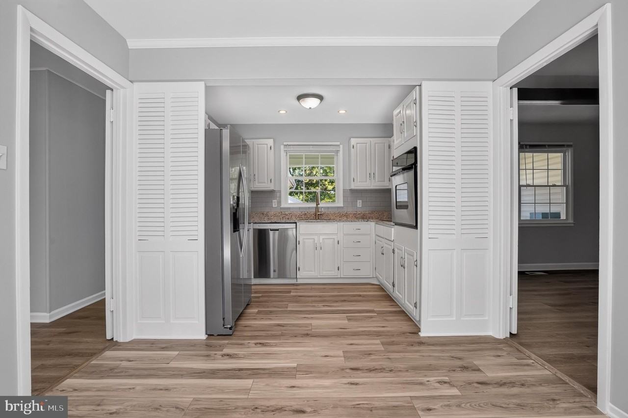 4202 Marble Ln - Photo 4 of 27