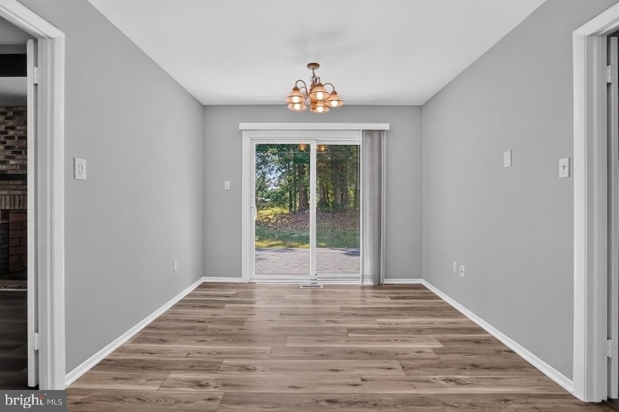 4202 Marble Ln - Photo 5 of 27