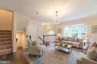 2124 Bobbyber Dr - Photo 1 of 1