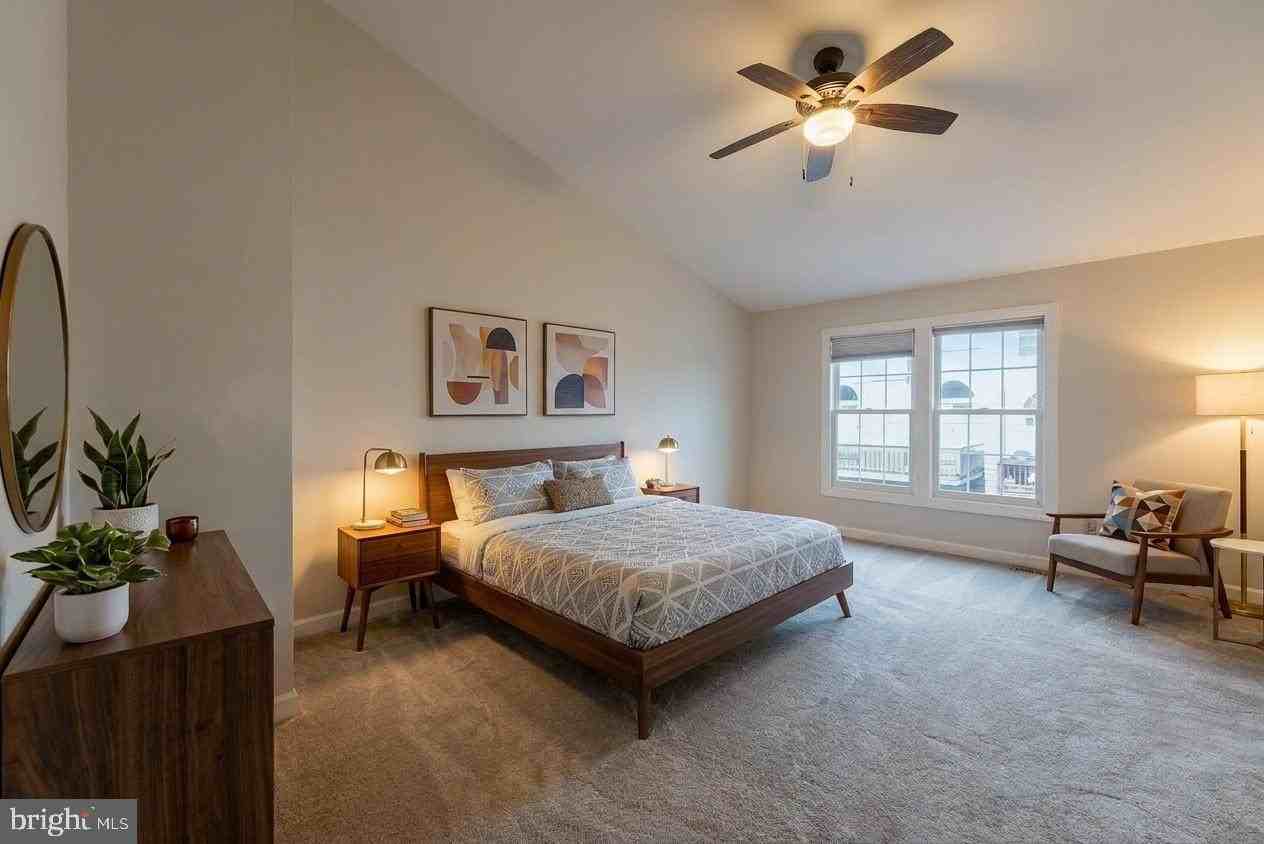 2124 Bobbyber Dr - Photo 7 of 38