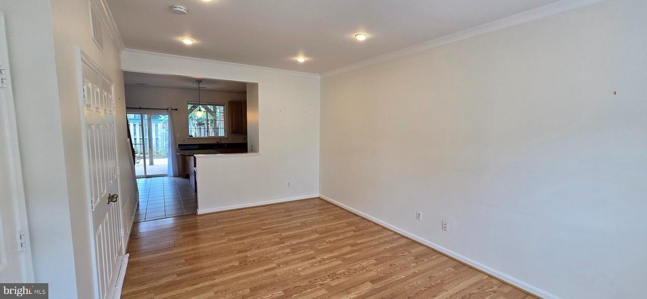 2436 Old Farmhouse Ct - Photo 3 of 20