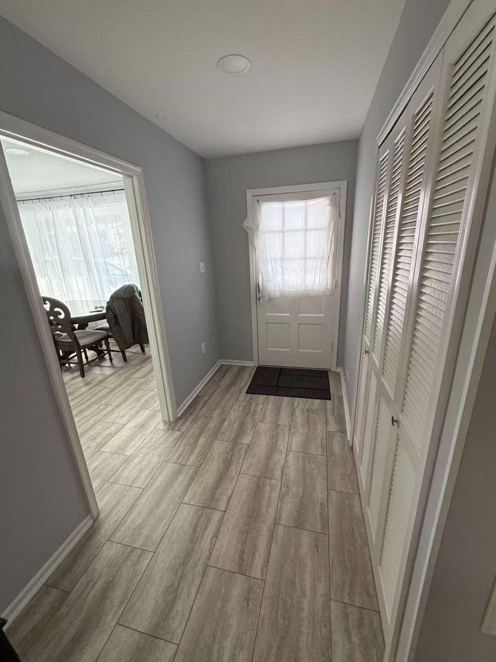 1716 Pine Valley Dr - Photo 4 of 18