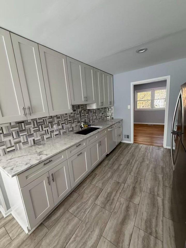 1716 Pine Valley Dr - Photo 6 of 18