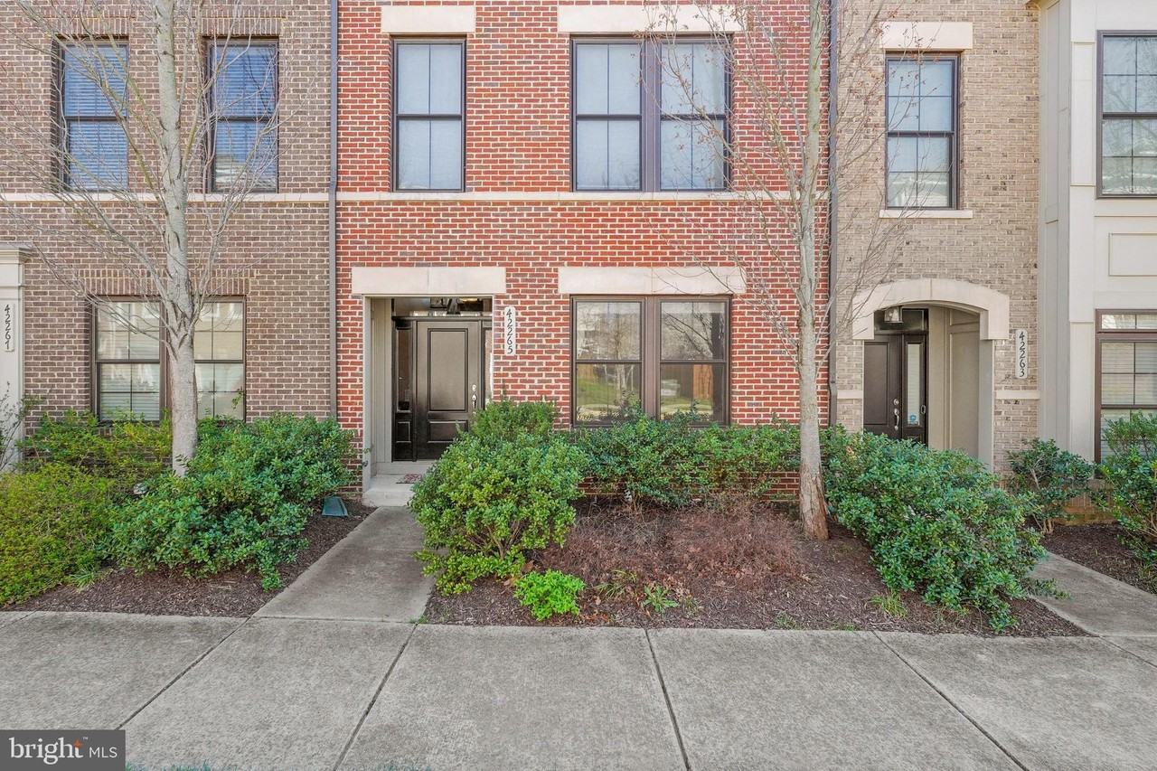 42265 Riggins Ridge Ter - Photo 2 of 50