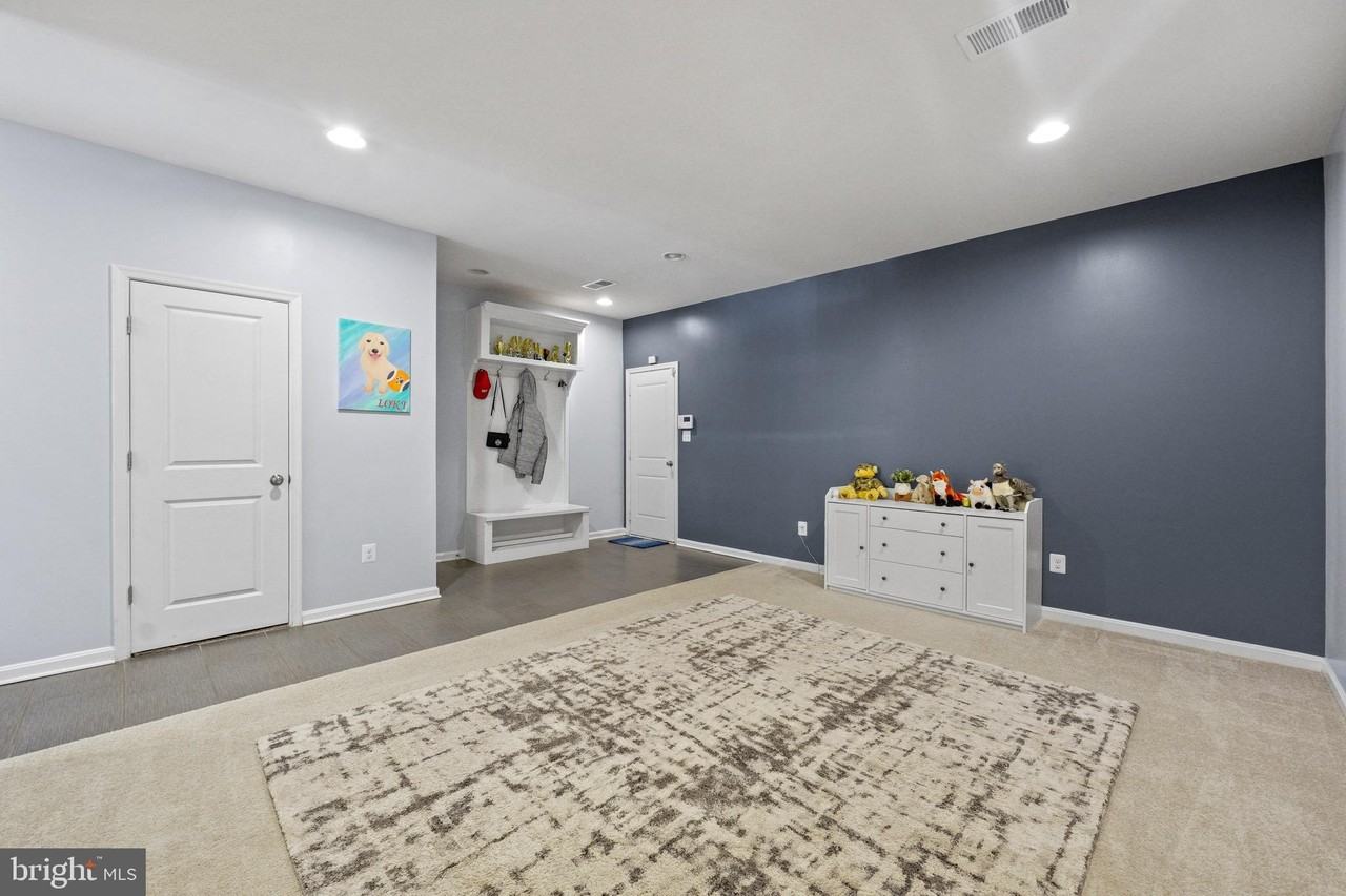 42265 Riggins Ridge Ter - Photo 3 of 50