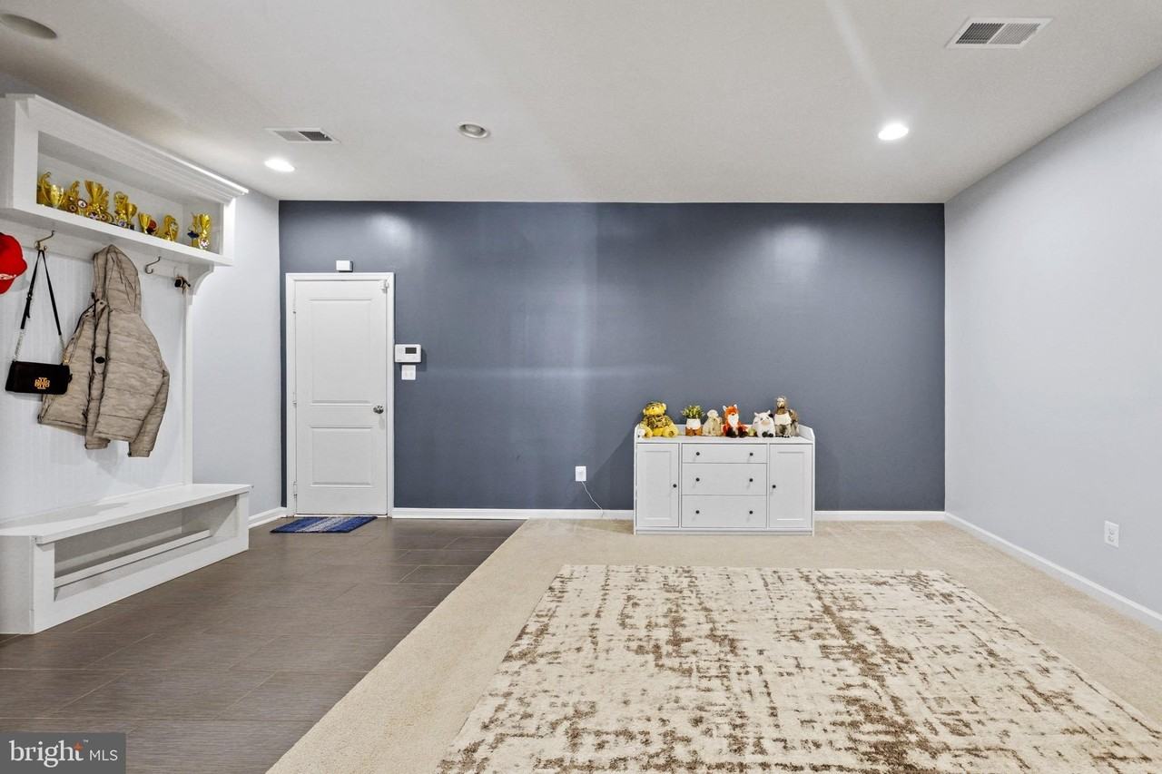 42265 Riggins Ridge Ter - Photo 4 of 50