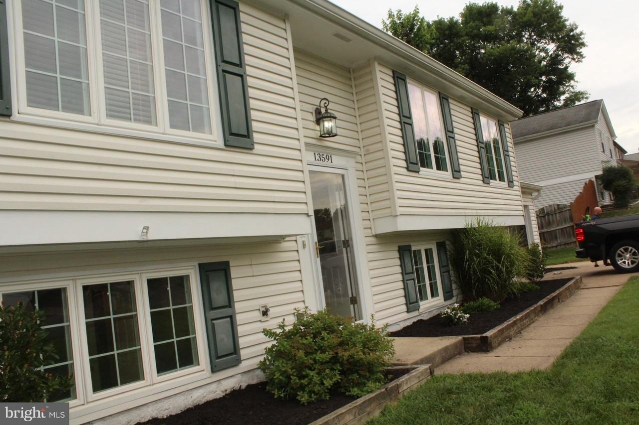13591 Rush Dr - Photo 2 of 5