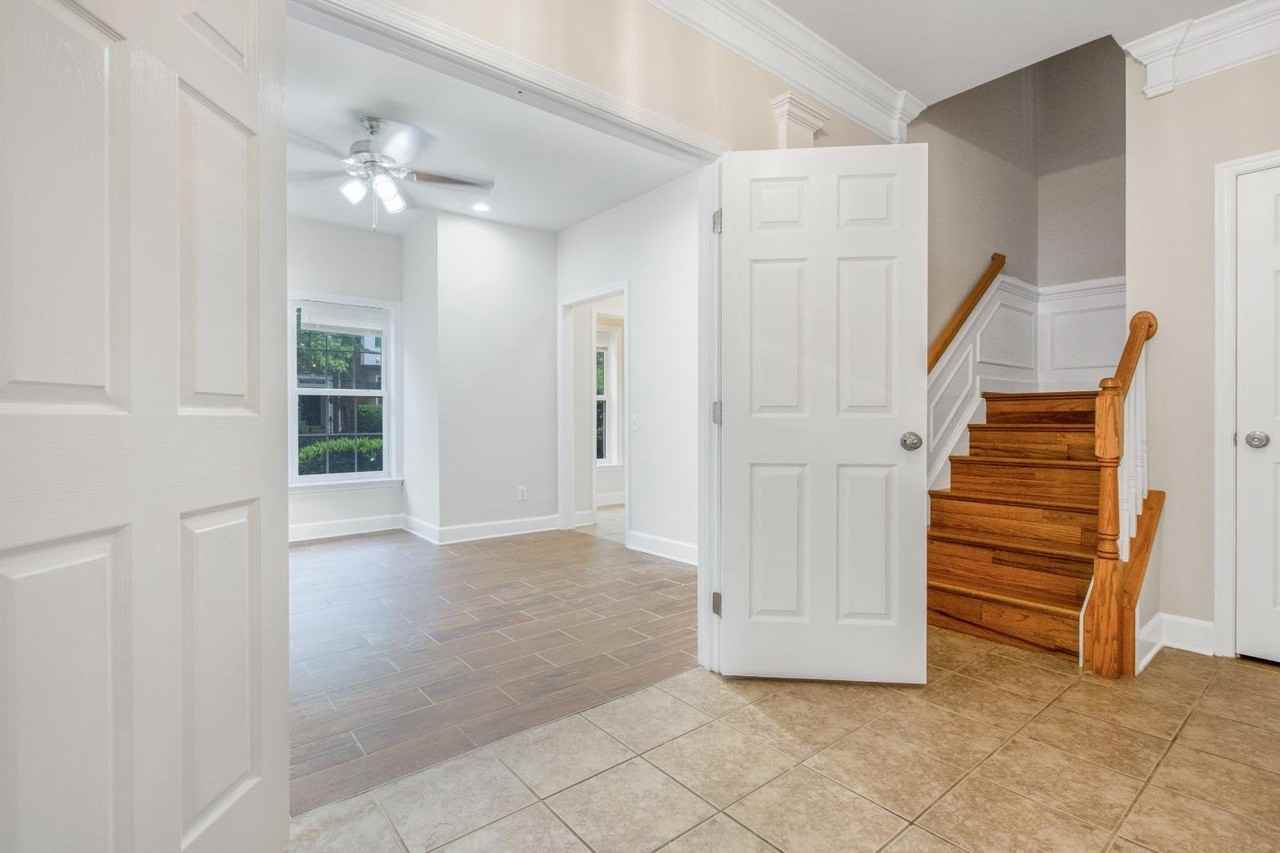 14741 Potomac Branch Dr - Photo 5 of 43