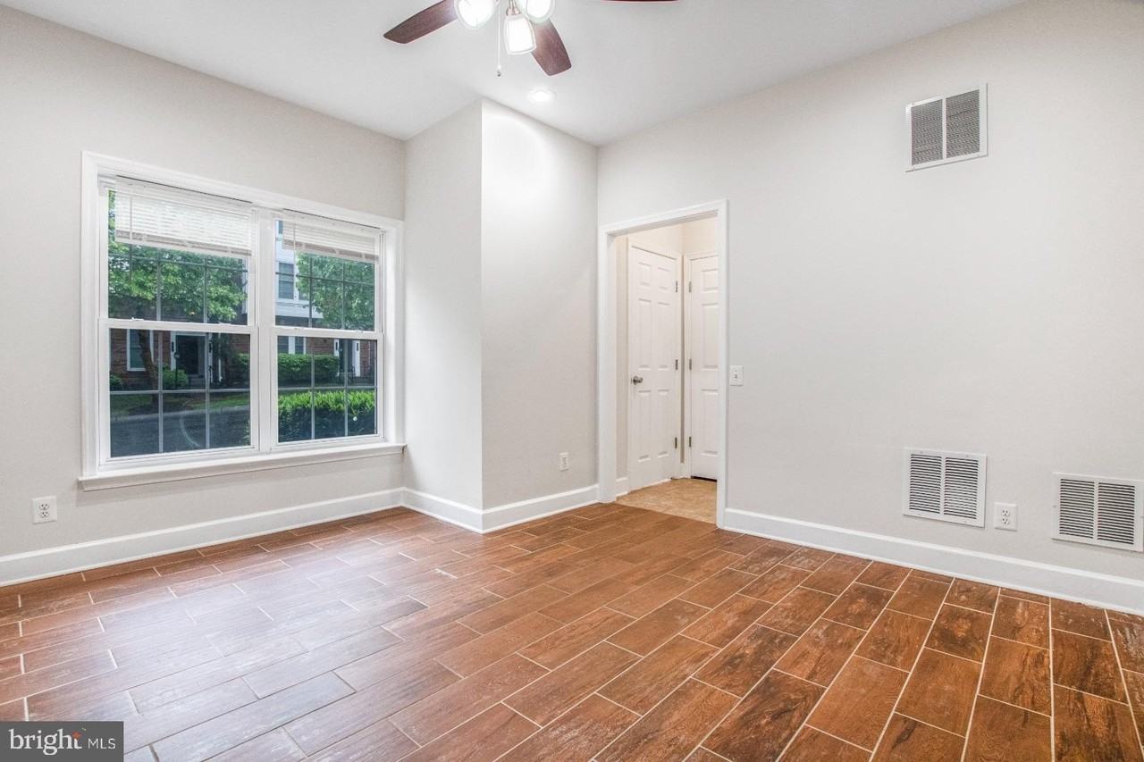 14741 Potomac Branch Dr - Photo 6 of 43