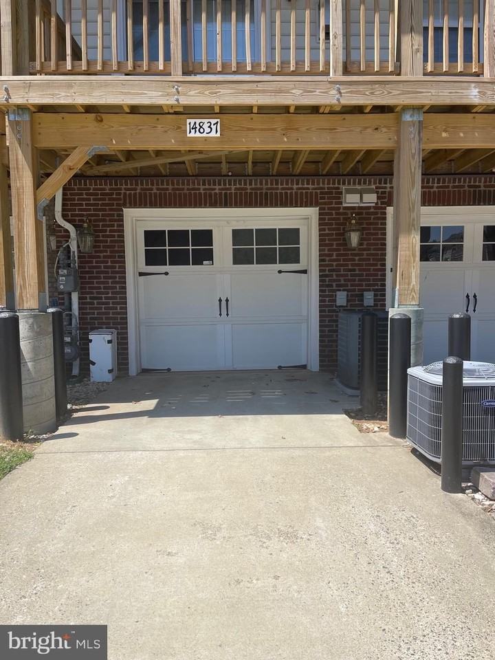 14837 Cloverdale Rd - Photo 2 of 24