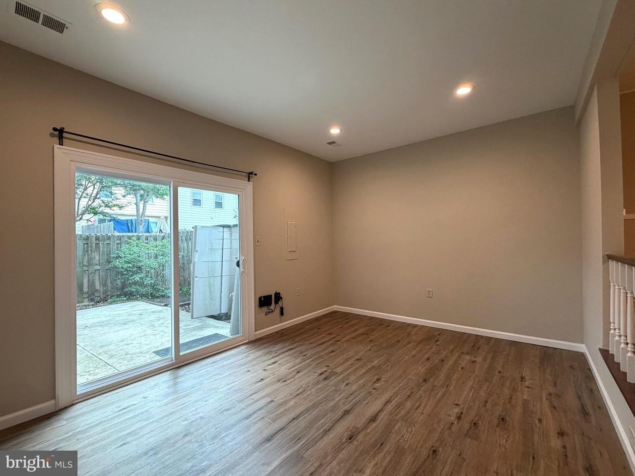 8854 Cherry Oak Ct - Photo 3 of 13